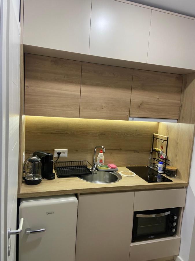 Smart Home , Lovely Apartment In ติรานา ภายนอก รูปภาพ